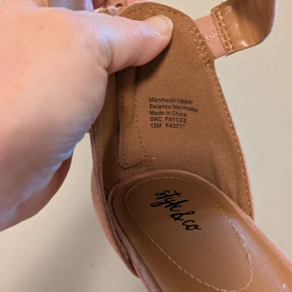 Style & Co Pink Heels with Suede Finish - Picture 7 of 9